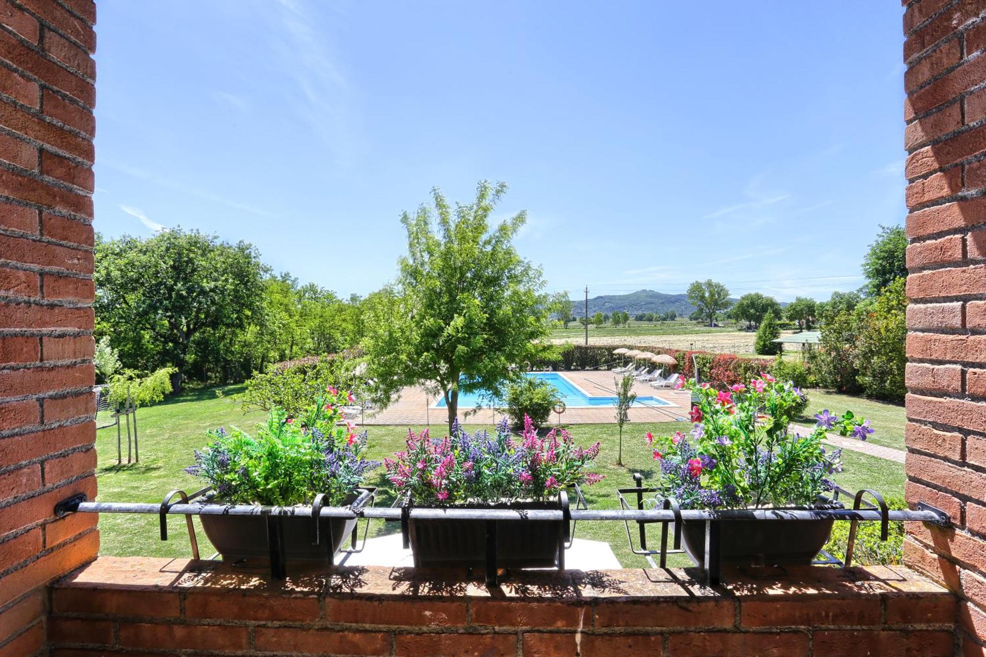 Agriturismo La Fattoria Panicarola Exterior photo